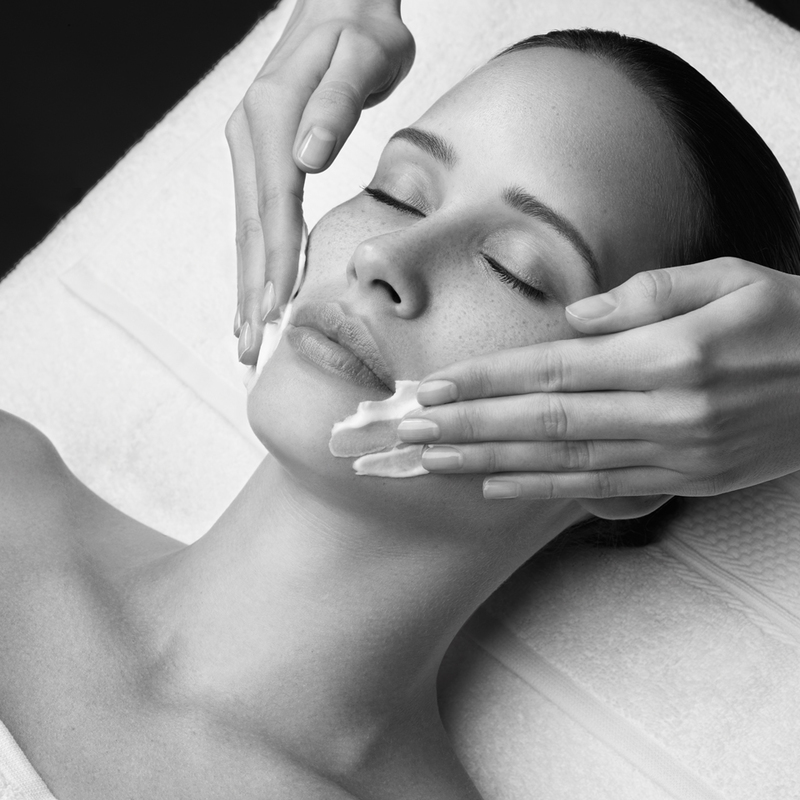 soin-peeling-resurfacant-visage-sothys-paris